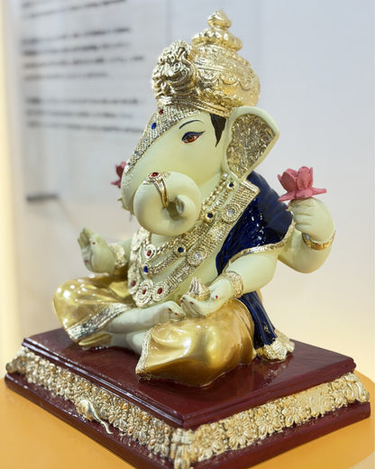 Shrimant Dagdusheth Halwai Ganpati