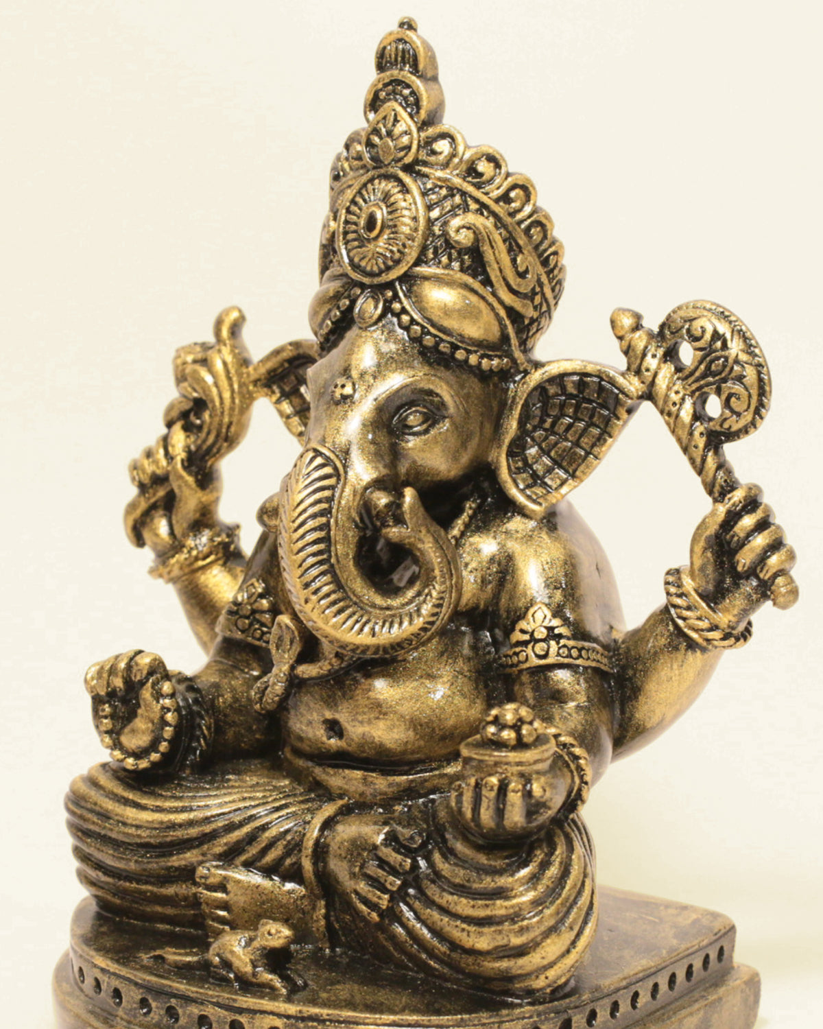 Siddhivinayak Inspired Ganesha (Vintage Gold)